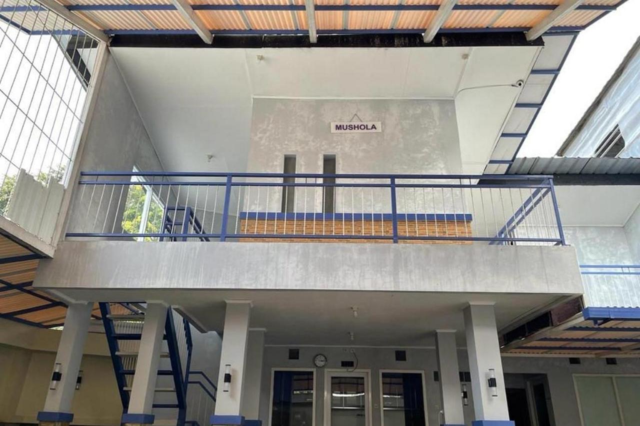 Villa Syariah Citeko Mitra Reddoorz Bogor Exteriör bild